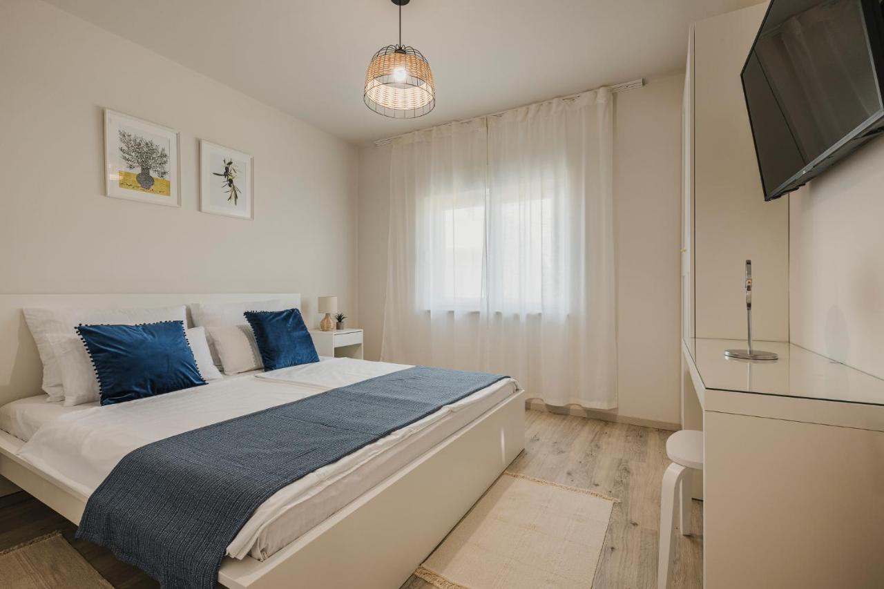 3Level Apartments Kroatien Umag Luaran gambar
