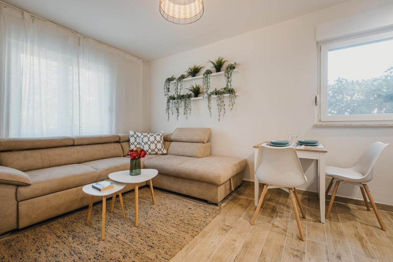 3Level Apartments Kroatien Umag Luaran gambar